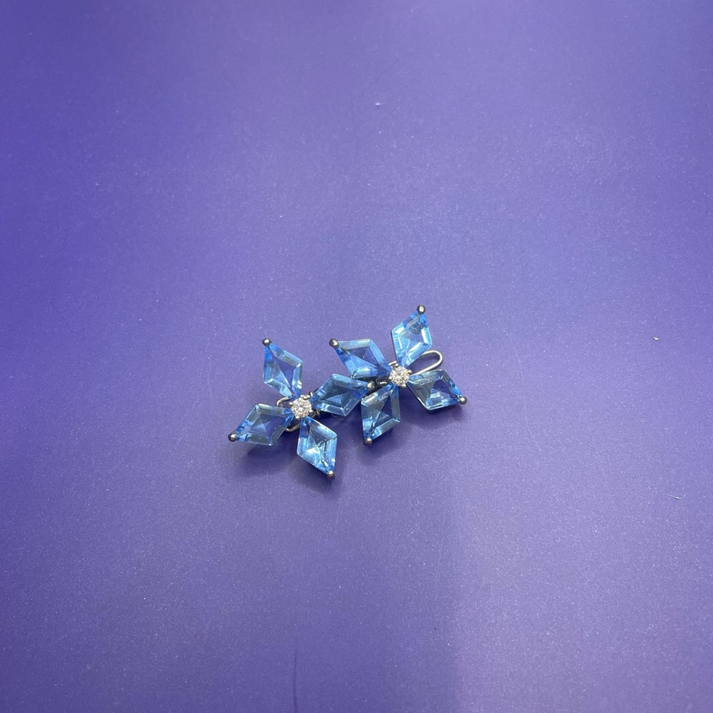 Blue Crystal Flower Earrings - Unbranded